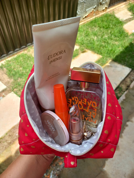 Necessaire Vermelha Coração Dourado