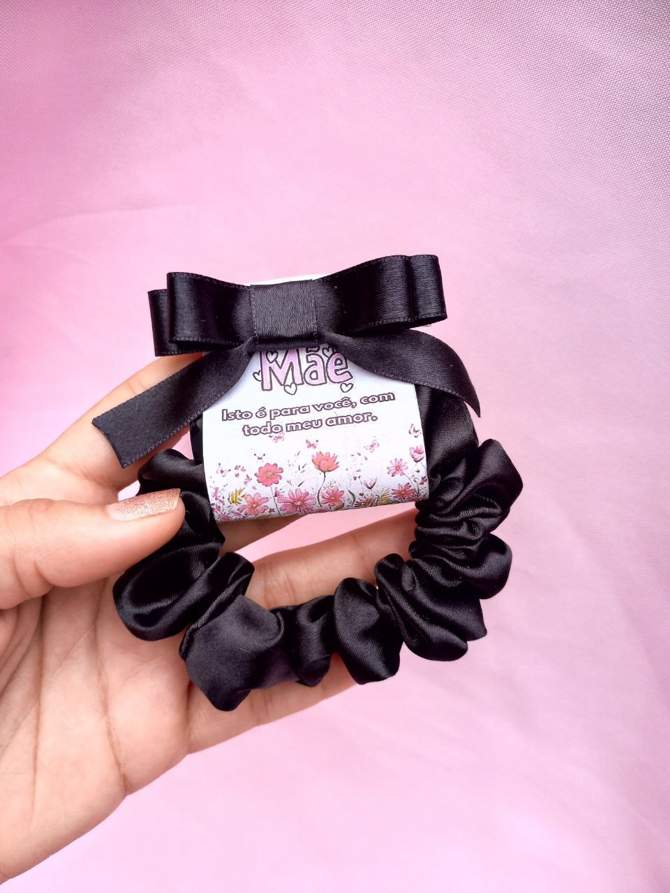 Scrunchie com Mini Laço Preto