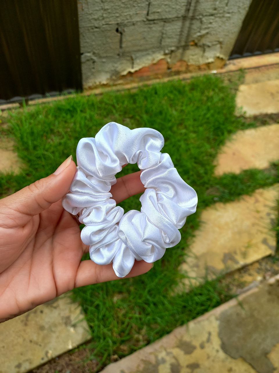 Scrunchie Tradicional Branca