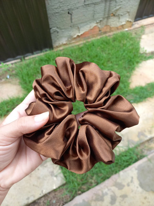 Scrunchie Maxi Marrom
