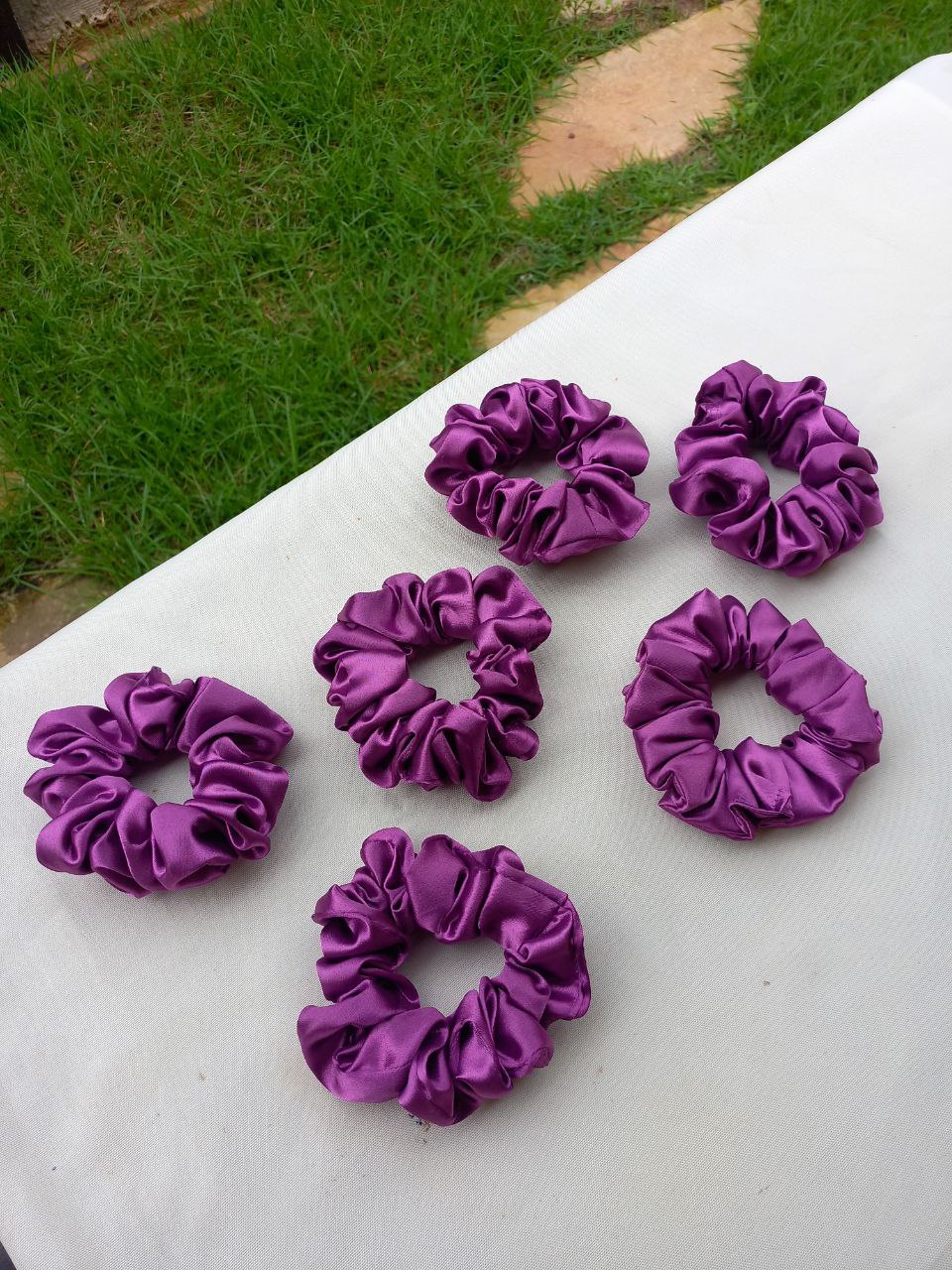 Scrunchie Tradicional Roxa
