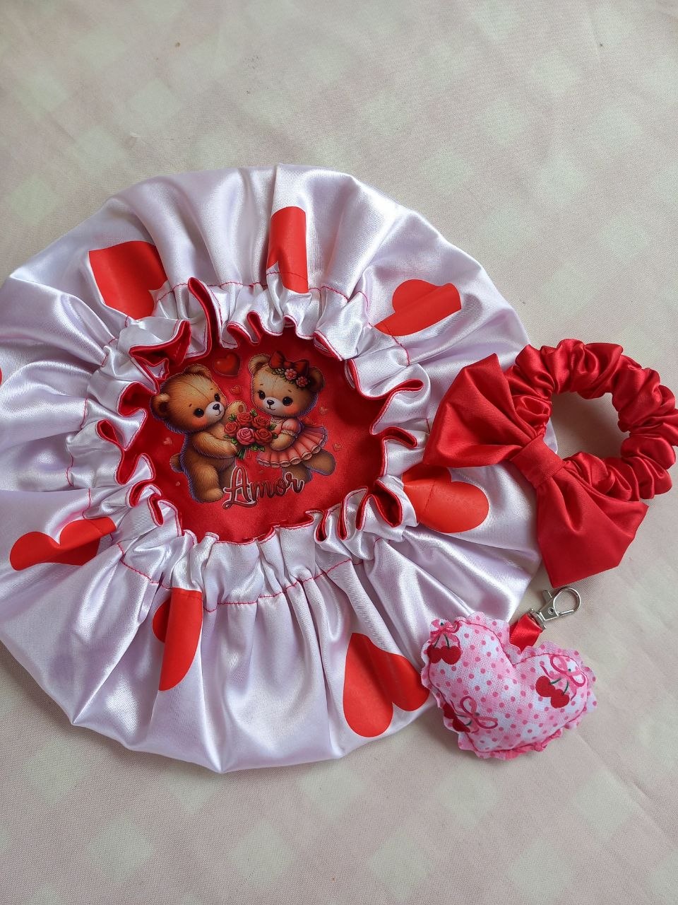 Kit Ursinhos Namorados com rosas